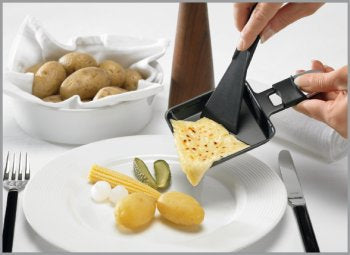 Trisa Electronics Trisa Raclette-Grill – 8 Personen, Hot Stone-Platte, 1500 W – Schwarz/Grau/Edelstahl