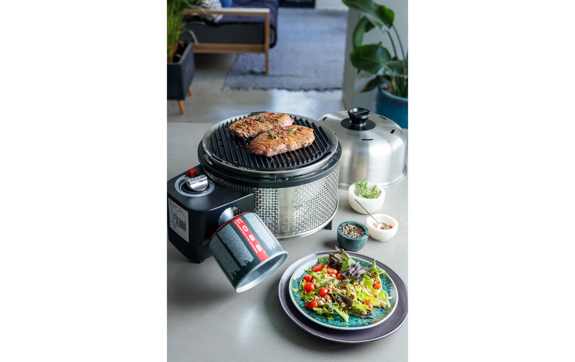 Cobb Gasgrill Deluxe 2.0 – 4 Personen, Gas, 41×41×40 cm – Schwarz/Edelstahl
