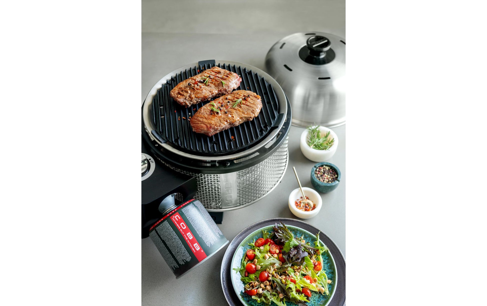Cobb Gasgrill Deluxe 2.0 – 4 Personen, Gas, 41×41×40 cm – Schwarz/Edelstahl