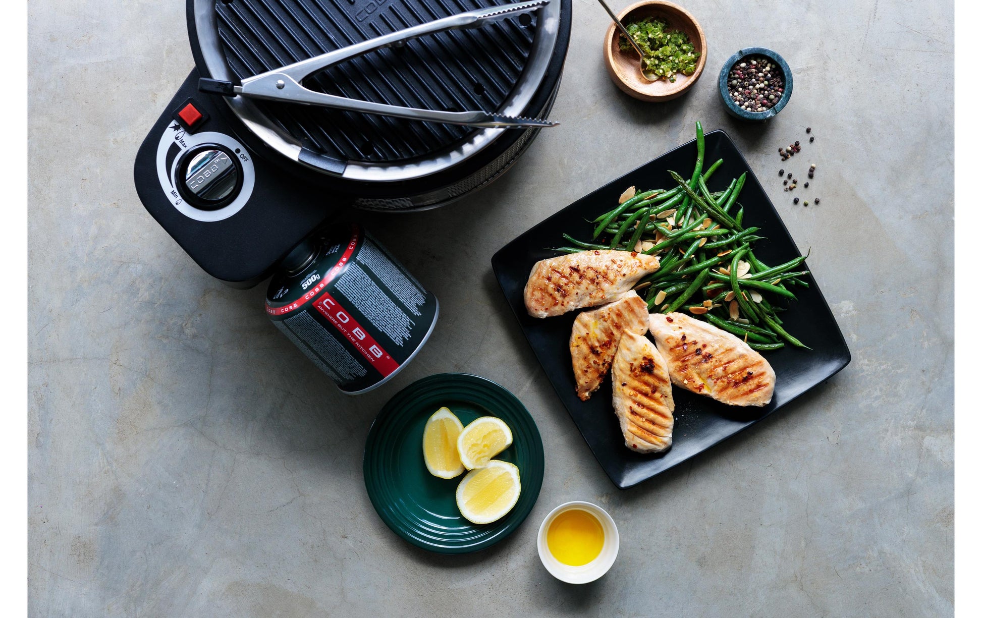 Cobb Gasgrill Deluxe 2.0 – 4 Personen, Gas, 41×41×40 cm – Schwarz/Edelstahl