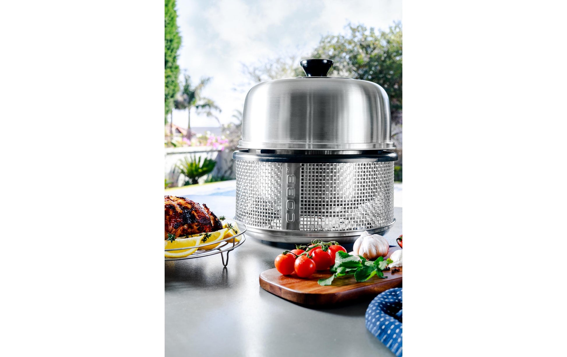Cobb Camping-Grill Premier Air Deluxe – 5 Personen, 26 × 26 cm Kochfläche, Holzkohle – Edelstahl