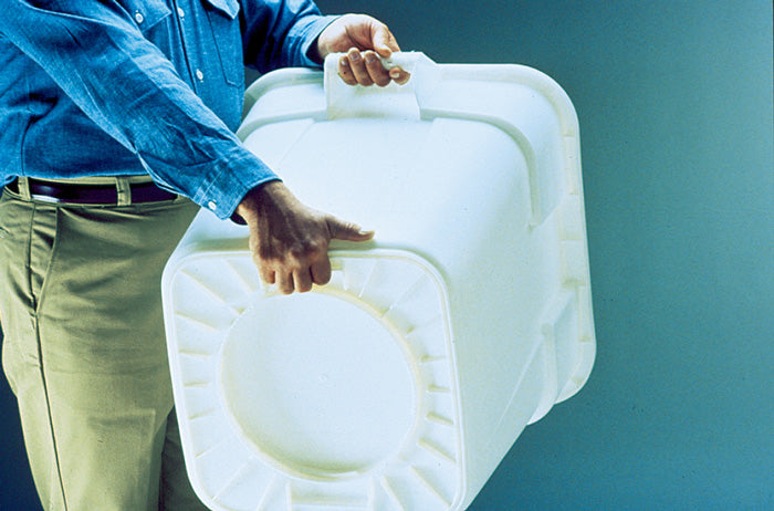 Rubbermaid Müllcontainer (Aussencontainer) BRUTE 3526 – 106 l – Kunststoff (LLDPE), quadratisch – grau