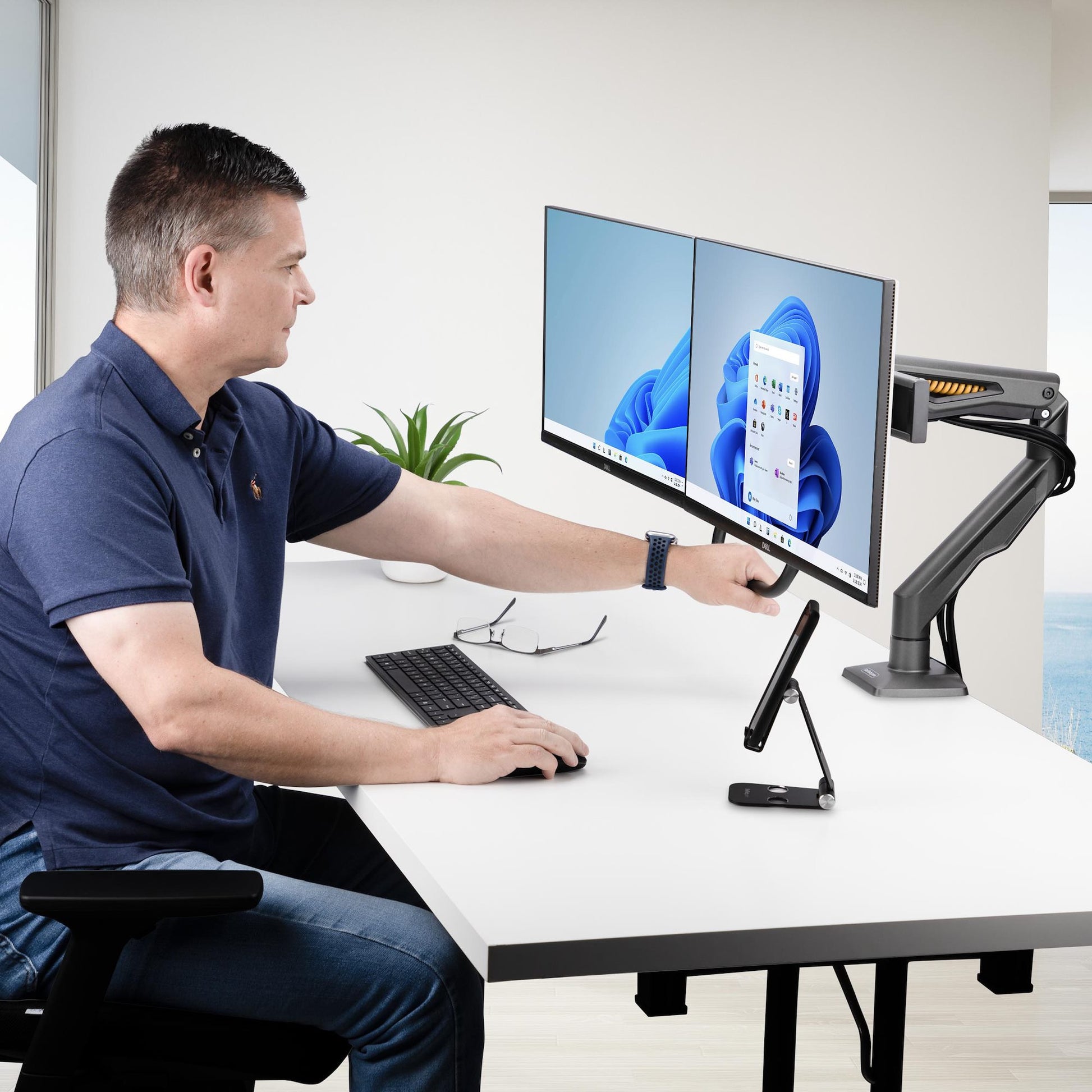 StarTech.com Monitorarm Tischhalterung – 17–27" – bis 15 kg/Monitor – Gasfeder – für VESA 75×75/100×100 mm