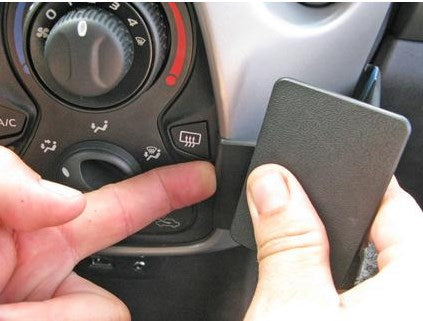 Brodit Auto-Halterung, Passive Halterung – für Citroen C1/Peugeot 108/Toyota AYGO (14–15) – Schwarz