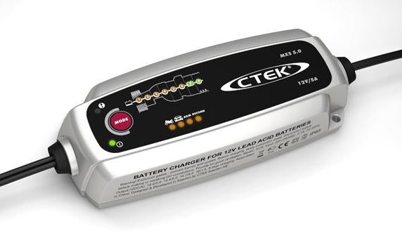 Ctek MXS 5.0 Batterieladegerät 12 V 5 A – IP65, 8-Stufen – für 12 V Blei-Säure-Batterien (AGM, Gel, Ca/Ca)