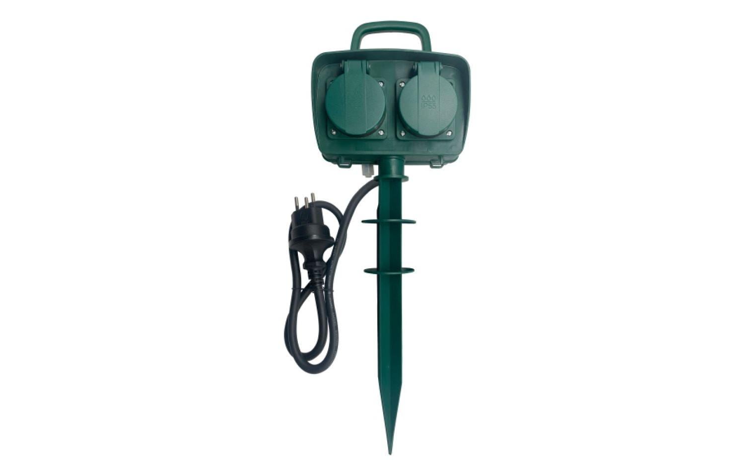 Elbro Gartensteckdose, 4×T13, IP55, 3 m, Erdspiess, Klappdeckel – Grün