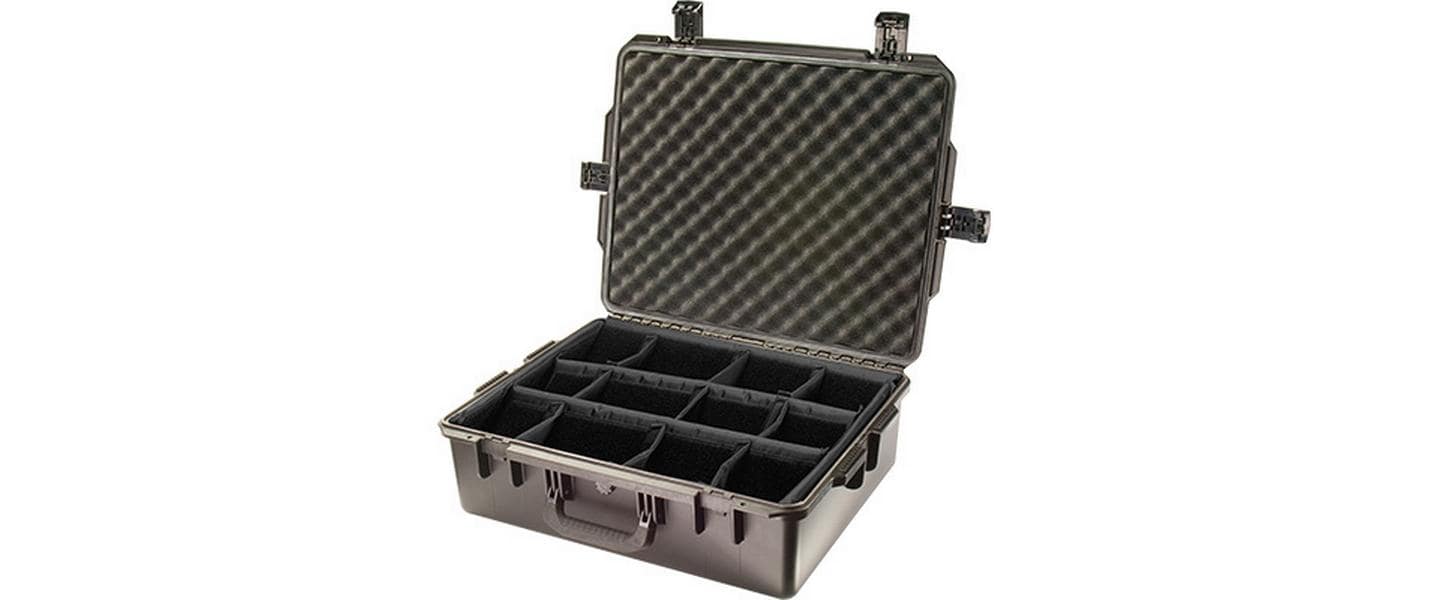 Peli iM2700 Schutzkoffer 49,03 l – mit Klickverschluss, wasserfest, schwarz, B 625 × H 218 × T 500 mm
