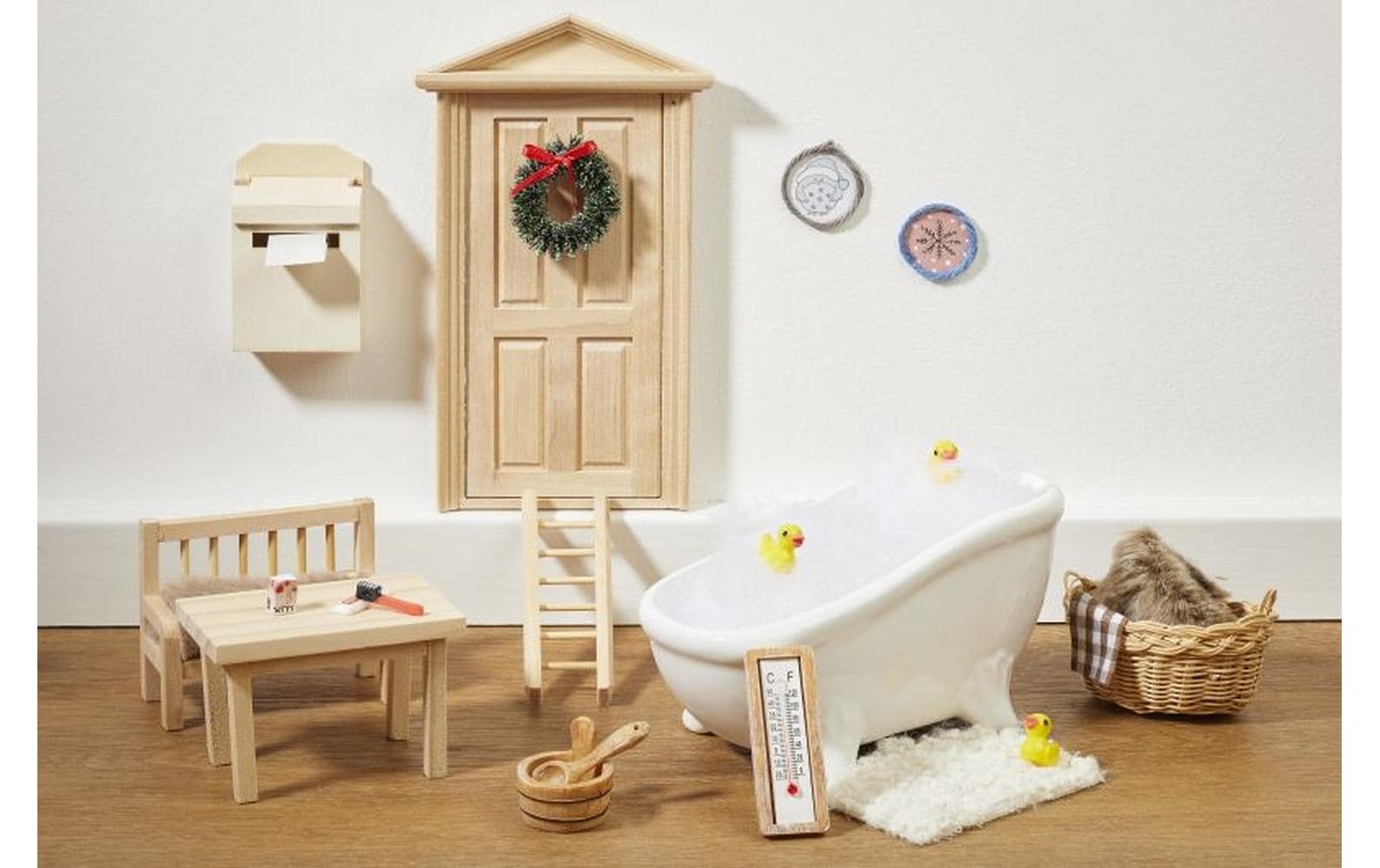 HobbyFun Porzellanfigur Badewanne, 15 × 7 × 7,2 cm