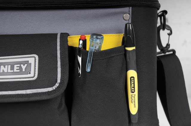 Stanley Werkzeugtasche 1-96-193, 251 × 447 × 262 mm, Kunststoff (Nylon), Schwarz, wasserfest, mit Griff