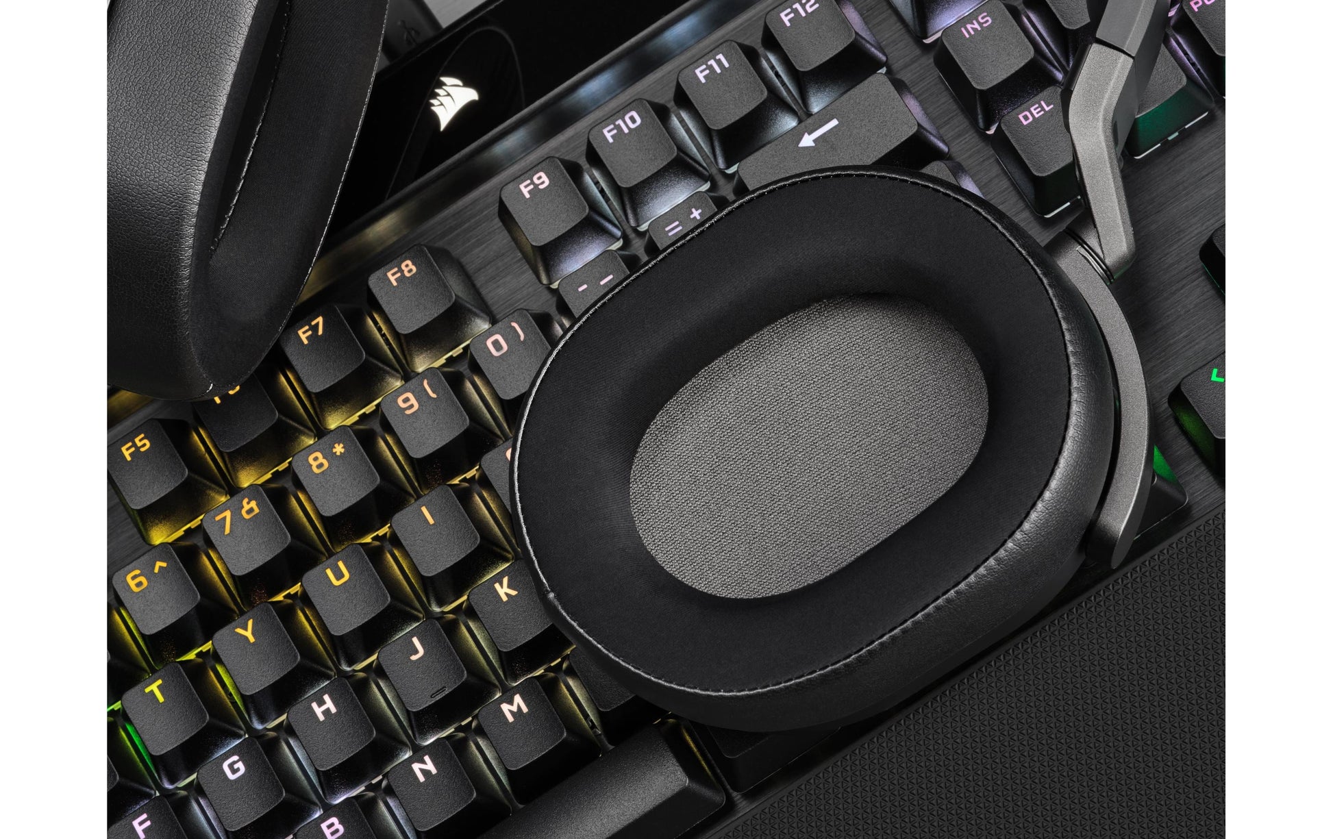 Corsair HS65 Surround Carbon – On-Ear Gaming-Headset – 3,5 mm, abnehmbares Mikrofon