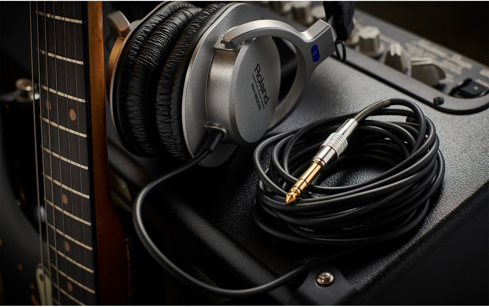 Roland RH-200S – Over-Ear Studiokopfhörer – geschlossen, 6,35 mm, 65 Ω – Silber