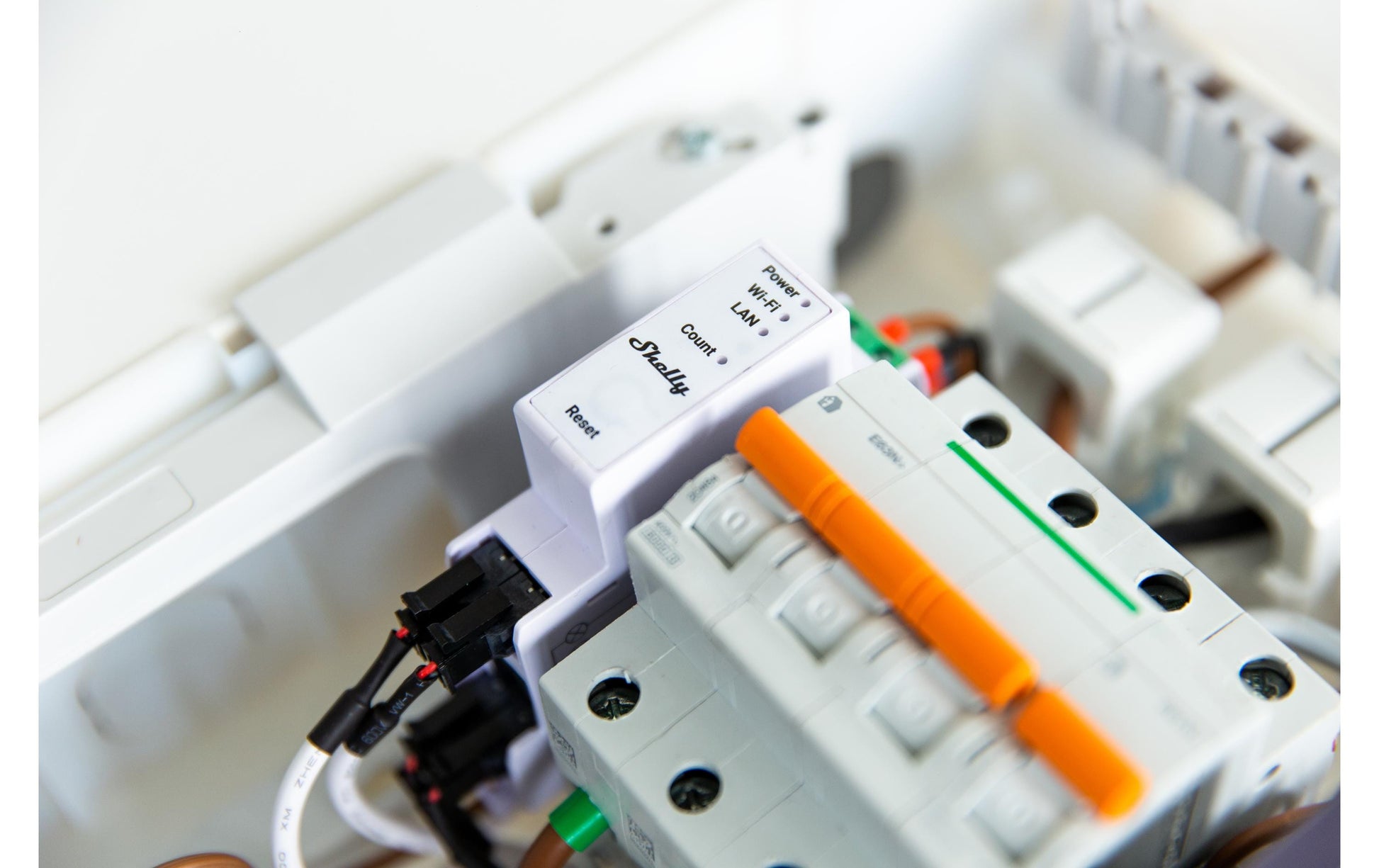 Shelly Pro 3EM – Energiezähler – 3-Phasen, 120 A, LAN, WLAN