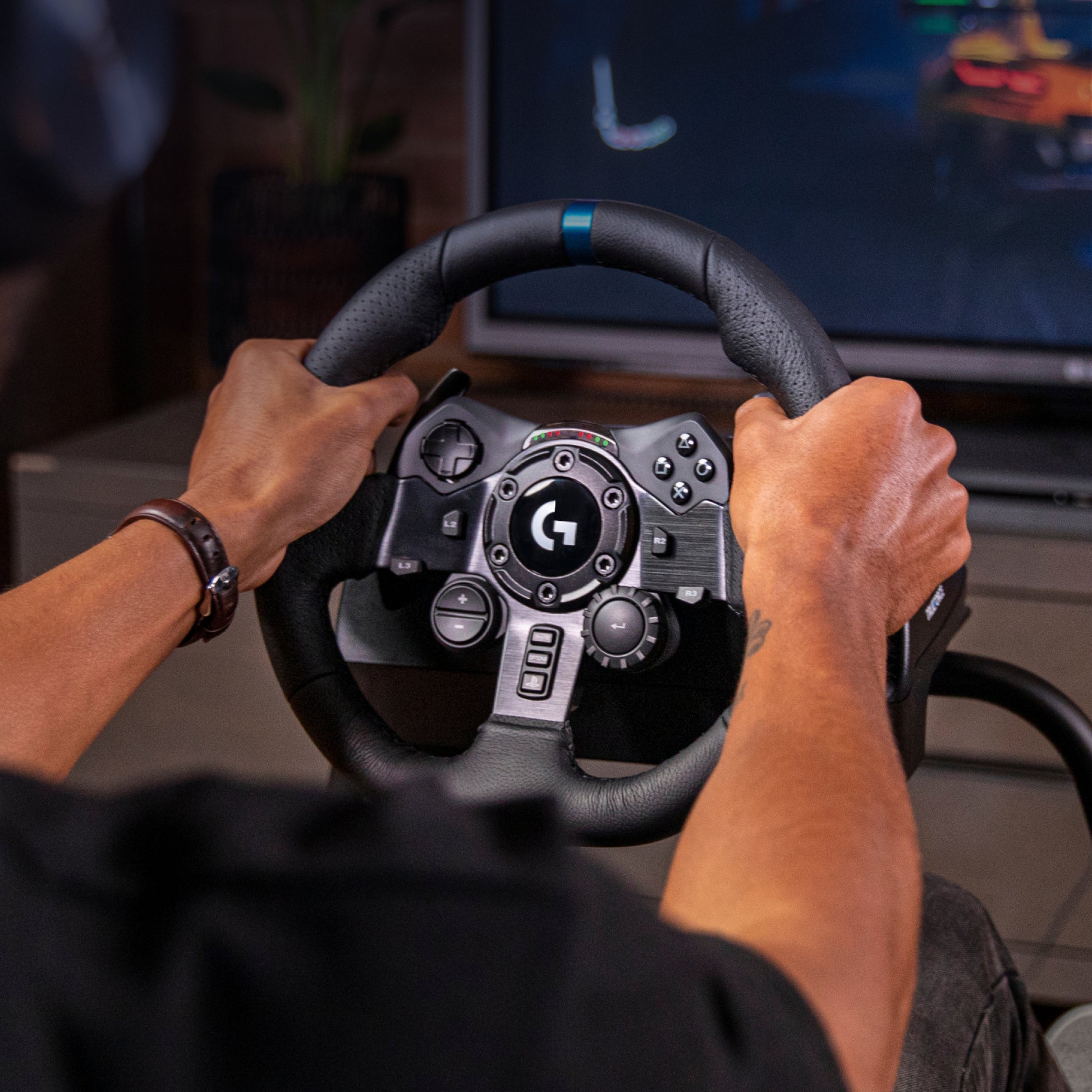 Logitech G G923 – Lenkrad + Pedale – USB (kabelgebunden), Force-Feedback, 900°, Schwarz – für PC, PS4 & PS5