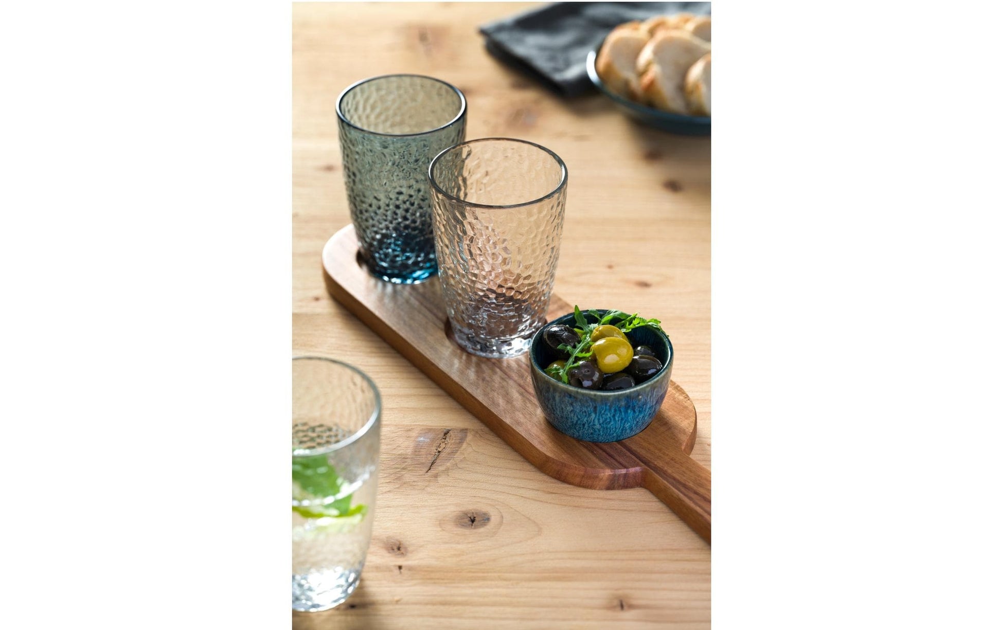 LEONARDO Trinkglas Matera – 4er Set, 340 ml, Ø 8 cm, H 12 cm, Glas, Blau, spülmaschinenfest