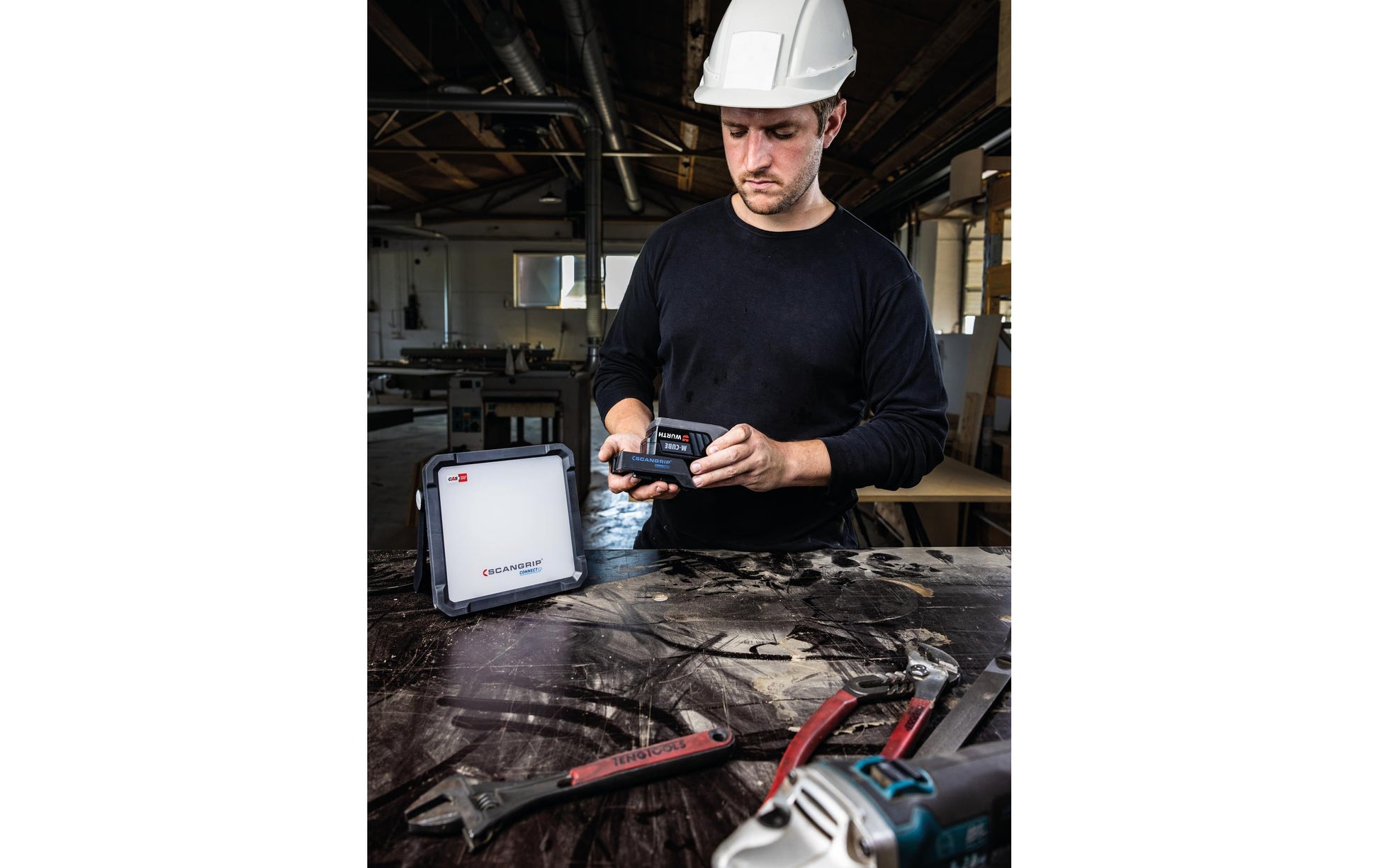 SCANGRIP Arbeitsleuchte Vega 2 Connect – 2000 lm, 100°, CAS Akku, IP54, dimmbar
