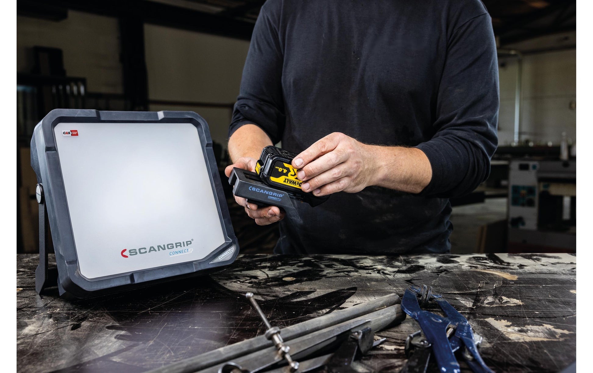 SCANGRIP Akku-Leuchte Vega 4 Connect – 4000 lm, 40 W, 6000 K, dimmbar, IP54, schwarz