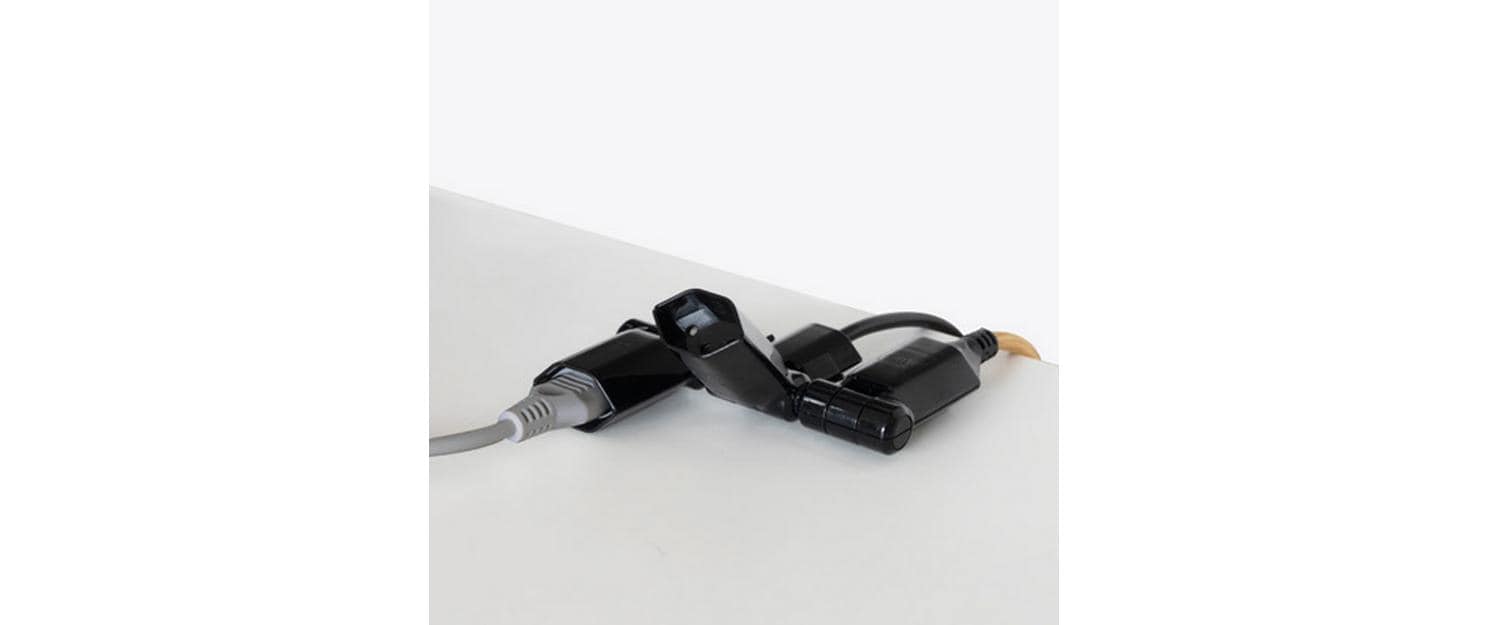Max Hauri AG Max Hauri Steckdosenleiste – 3×T13, 2 m Kabel, Schalter, drehbar 130°, IP20