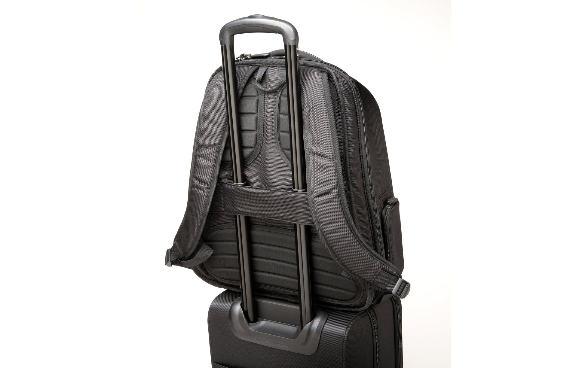Kensington Notebook-Rucksack Contour 2.0 17 PRO – 29 l, wasserfest, Polyester – schwarz, 394 × 495 × 242 mm