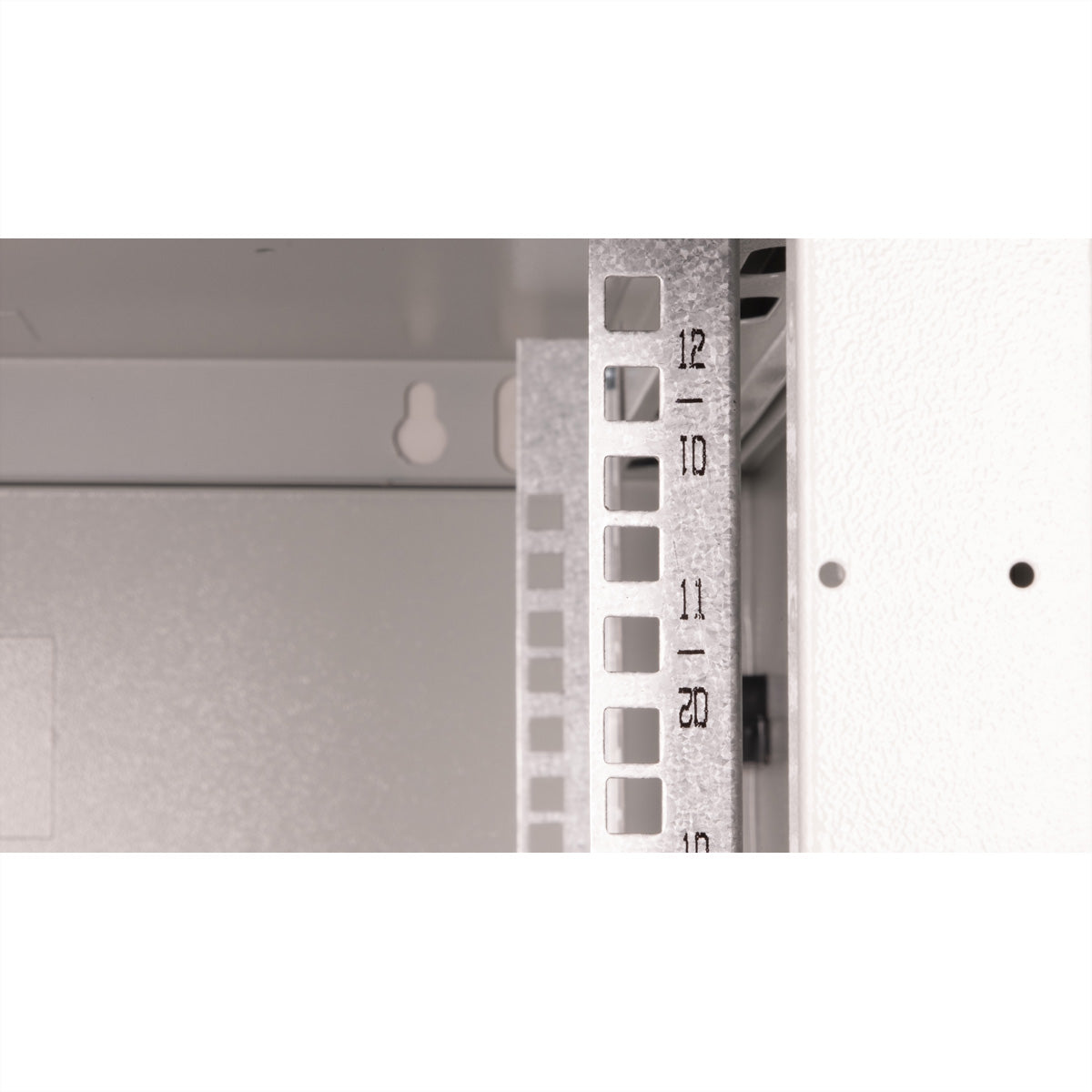 ROLINE Basic Plus – 19" Wandverteiler 12U, IP20, abschliessbar, 600 × 600 × 645 mm, lichtgrau, Stahl