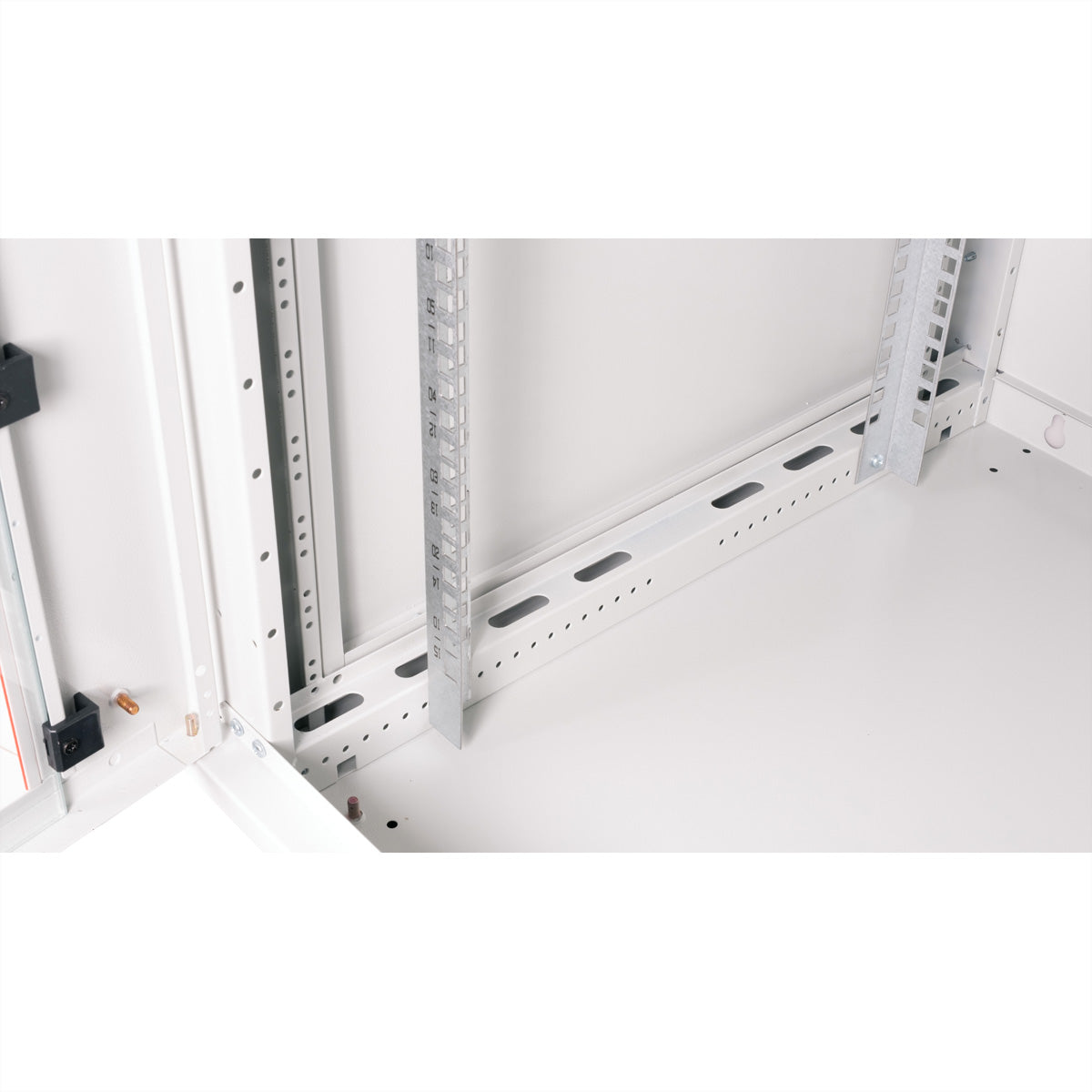 ROLINE Basic Plus – 19" Wandverteiler 15U, IP20, abschliessbar, 600 × 600 × 779 mm, lichtgrau, Stahl