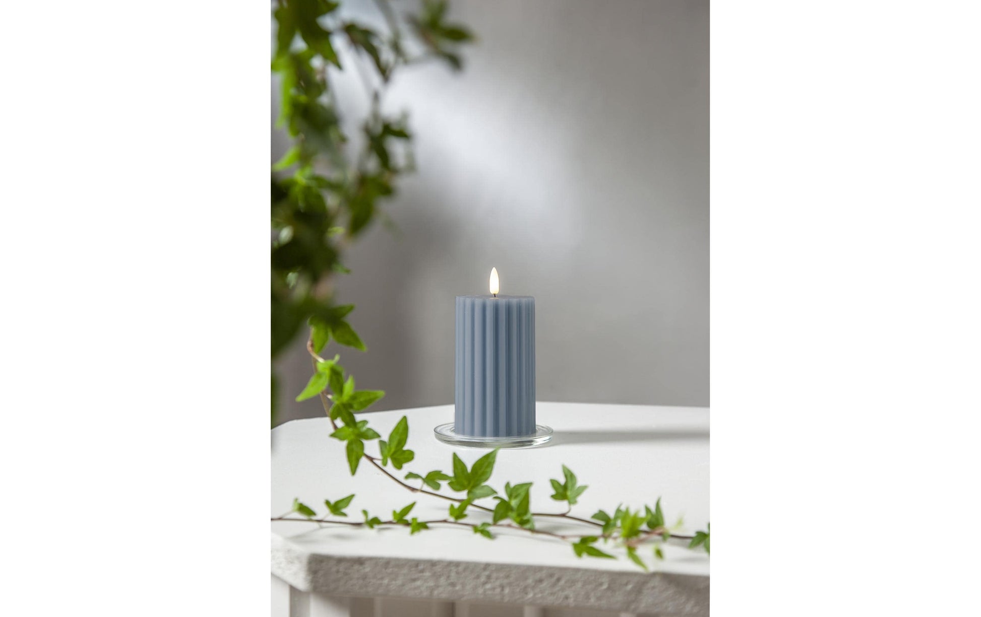 Star Trading LED-Kerze – Ø 7,5 × 15 cm, warmweiss, batteriebetrieben, Timer, blau
