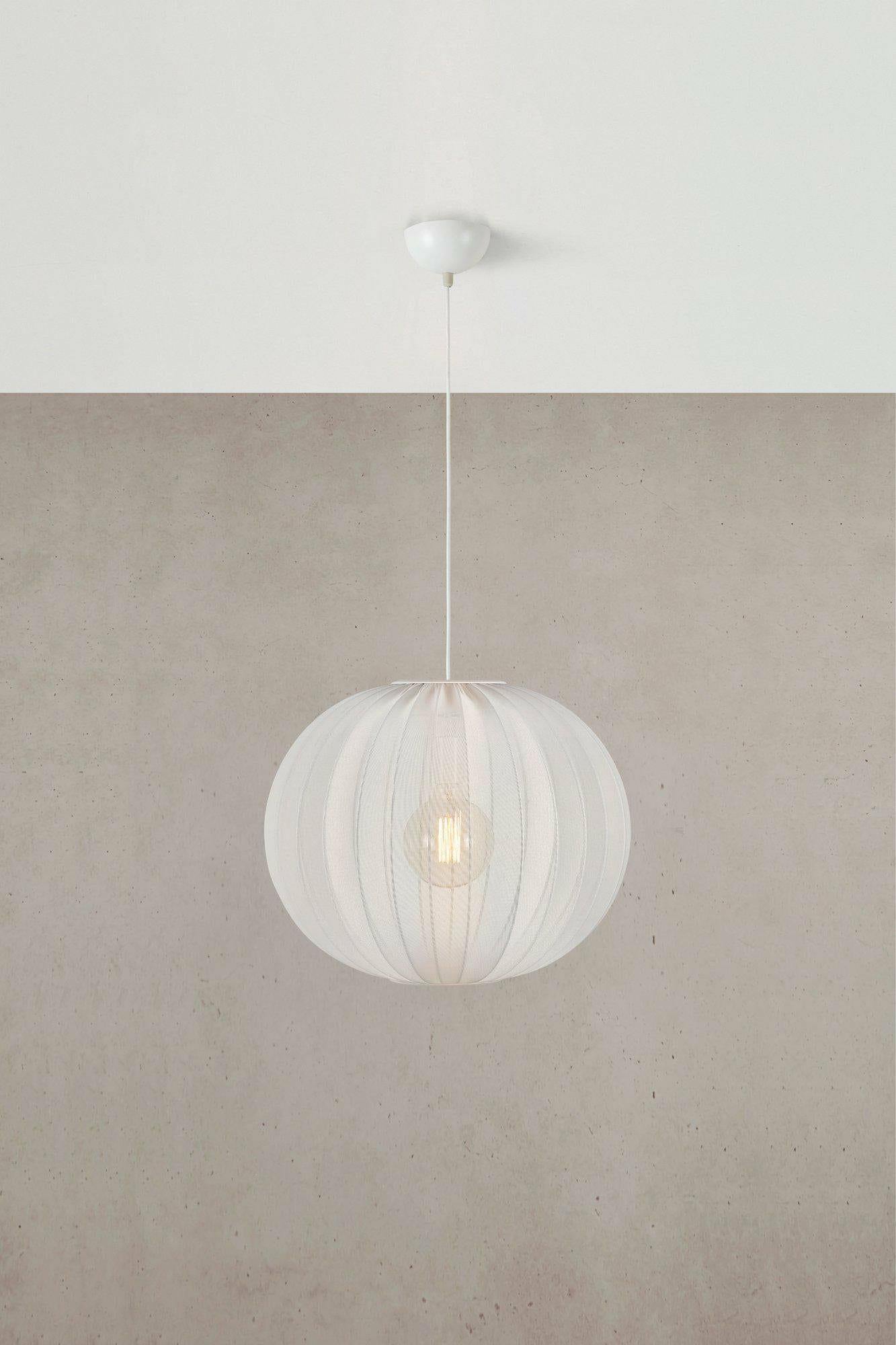 Markslöjd Pendelleuchte Florence – Ø 50 × 40 cm, 40 W, Neutralweiss, Weiss