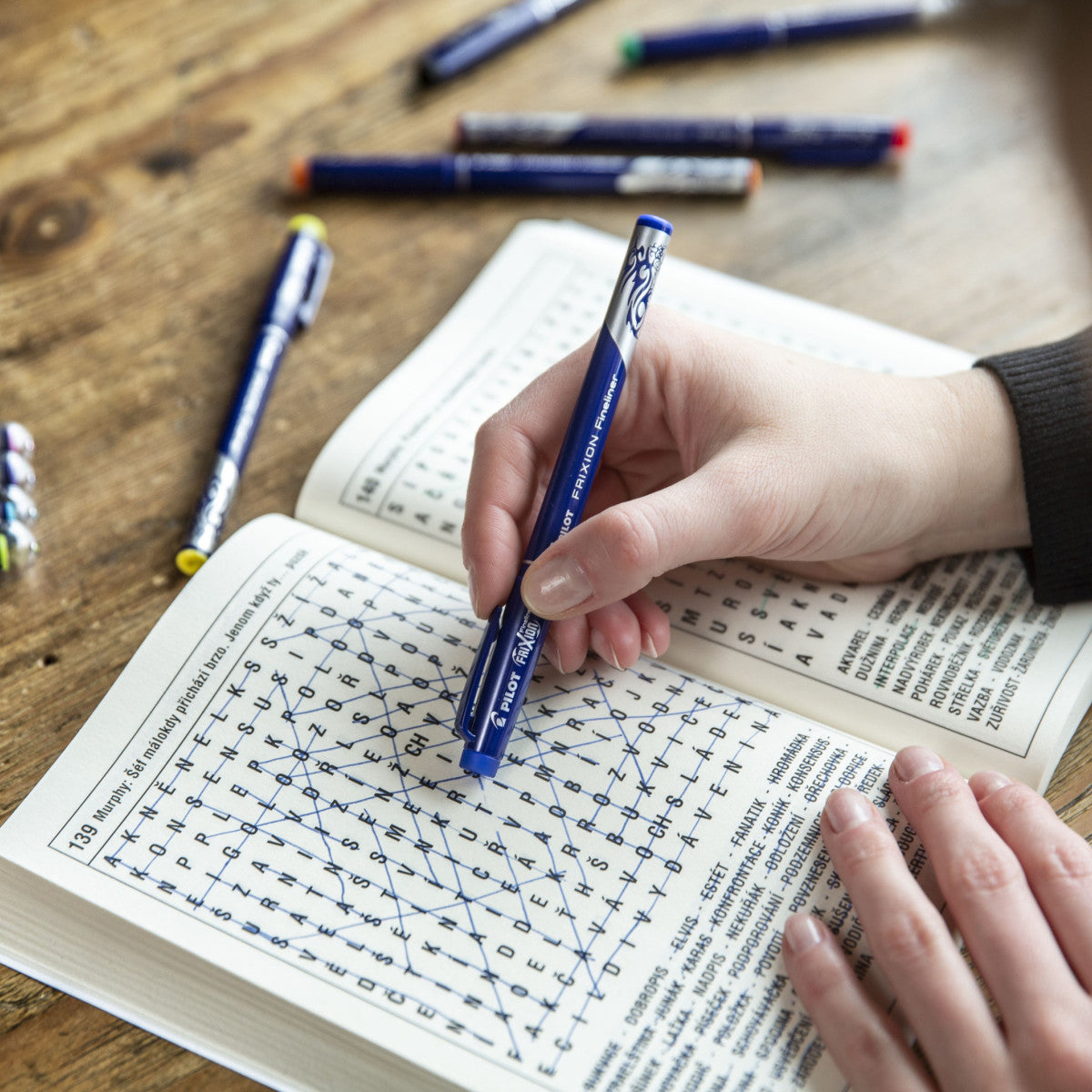 Pilot FriXion Fineliner 0,45 mm – violett