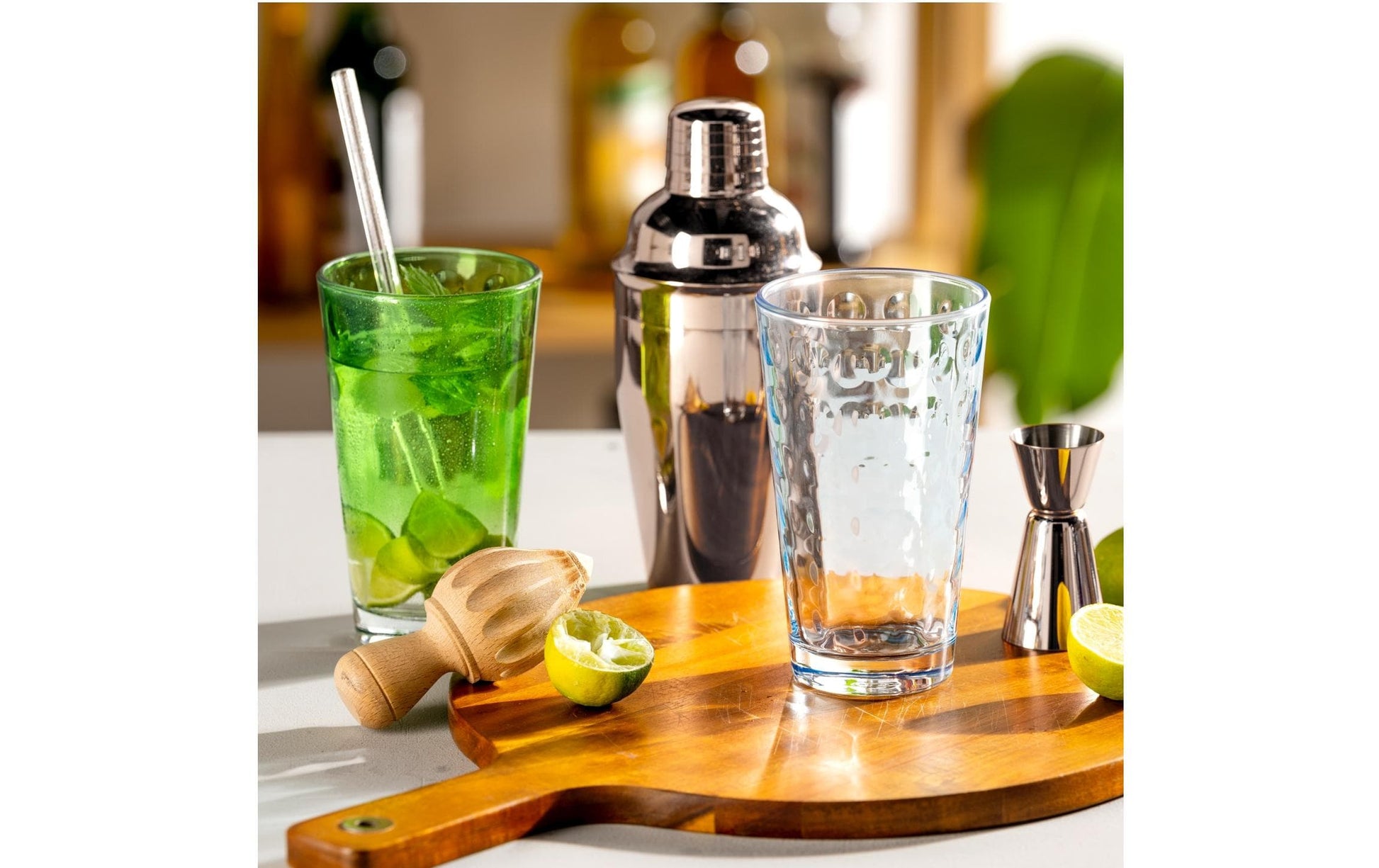 LEONARDO Trinkbecher Optic – 4er Set, 540 ml, Ø 9,0 cm, Glas, Hellblau, spülmaschinenfest