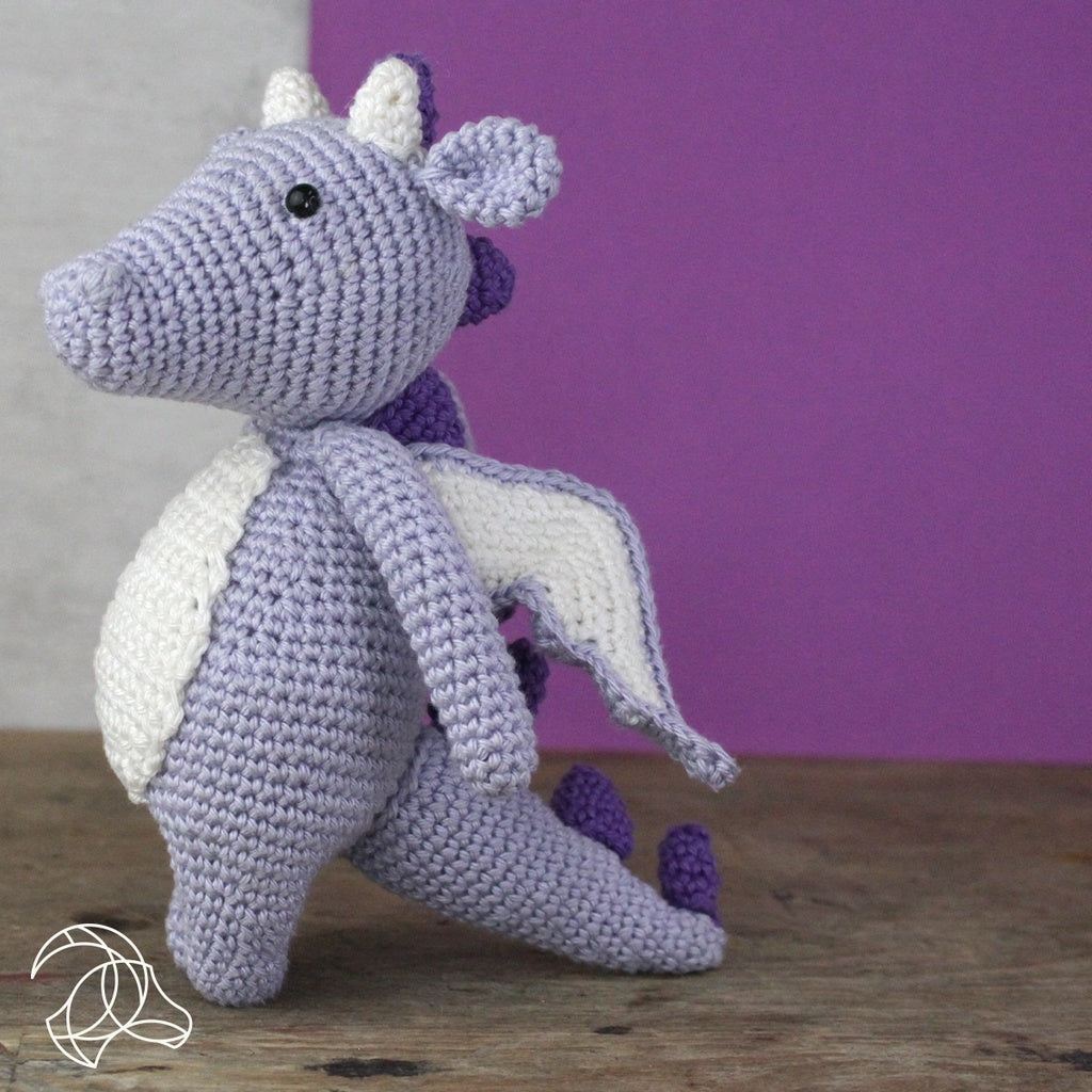 Hardicraft Syl Häkelset Drache – 18 cm, Lila