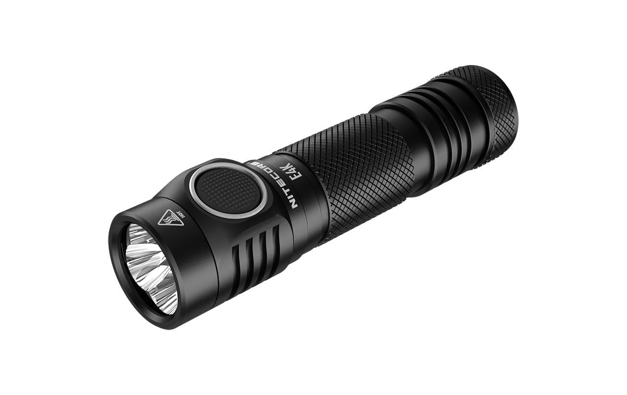 Nitecore Taschenlampe E4K – 4400 lm, 211 m, IP68, USB, Turbo/SOS/Stroboskop – Schwarz