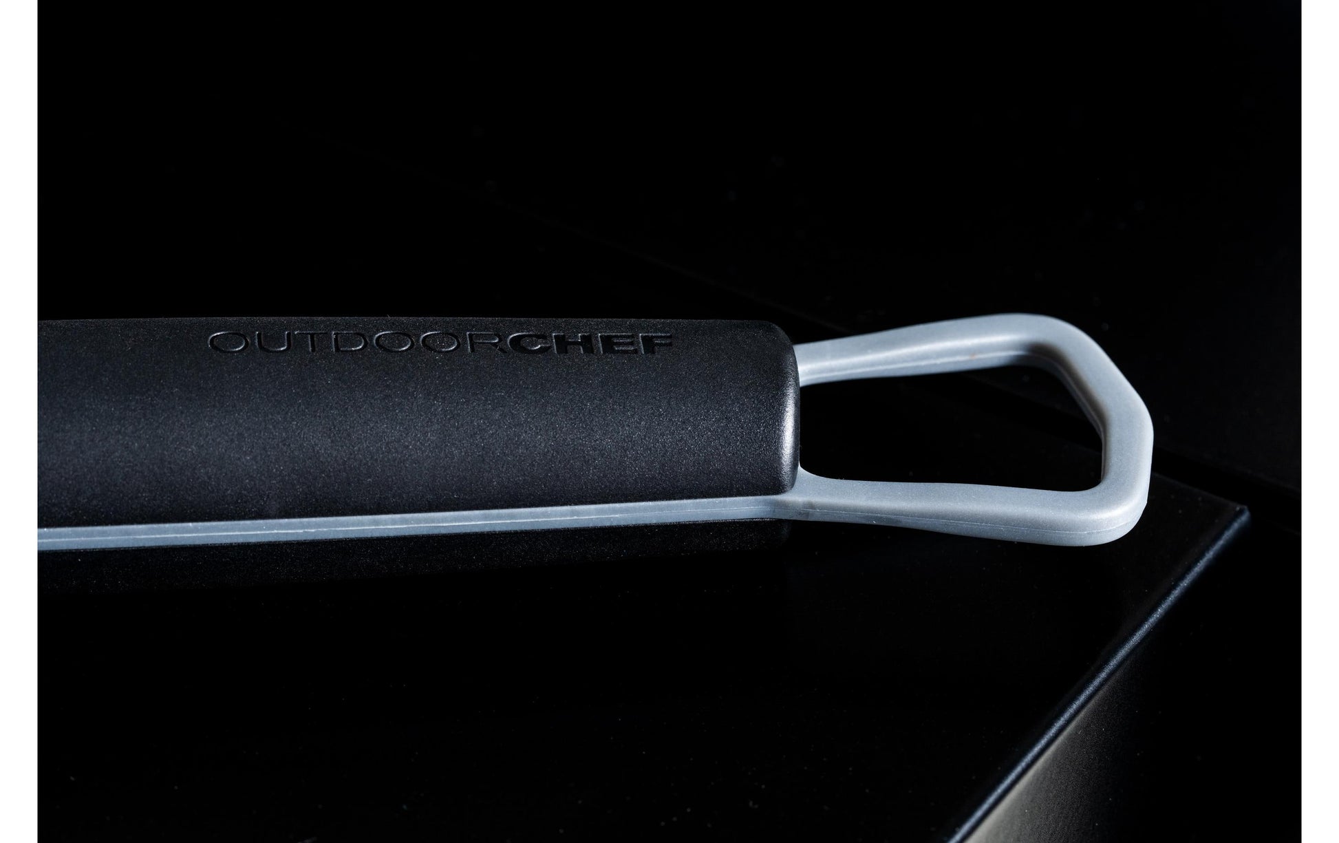 OUTDOORCHEF Trichter-Schaber – Metallschaber – 7,5 × 3,2 × 36,5 cm – silber