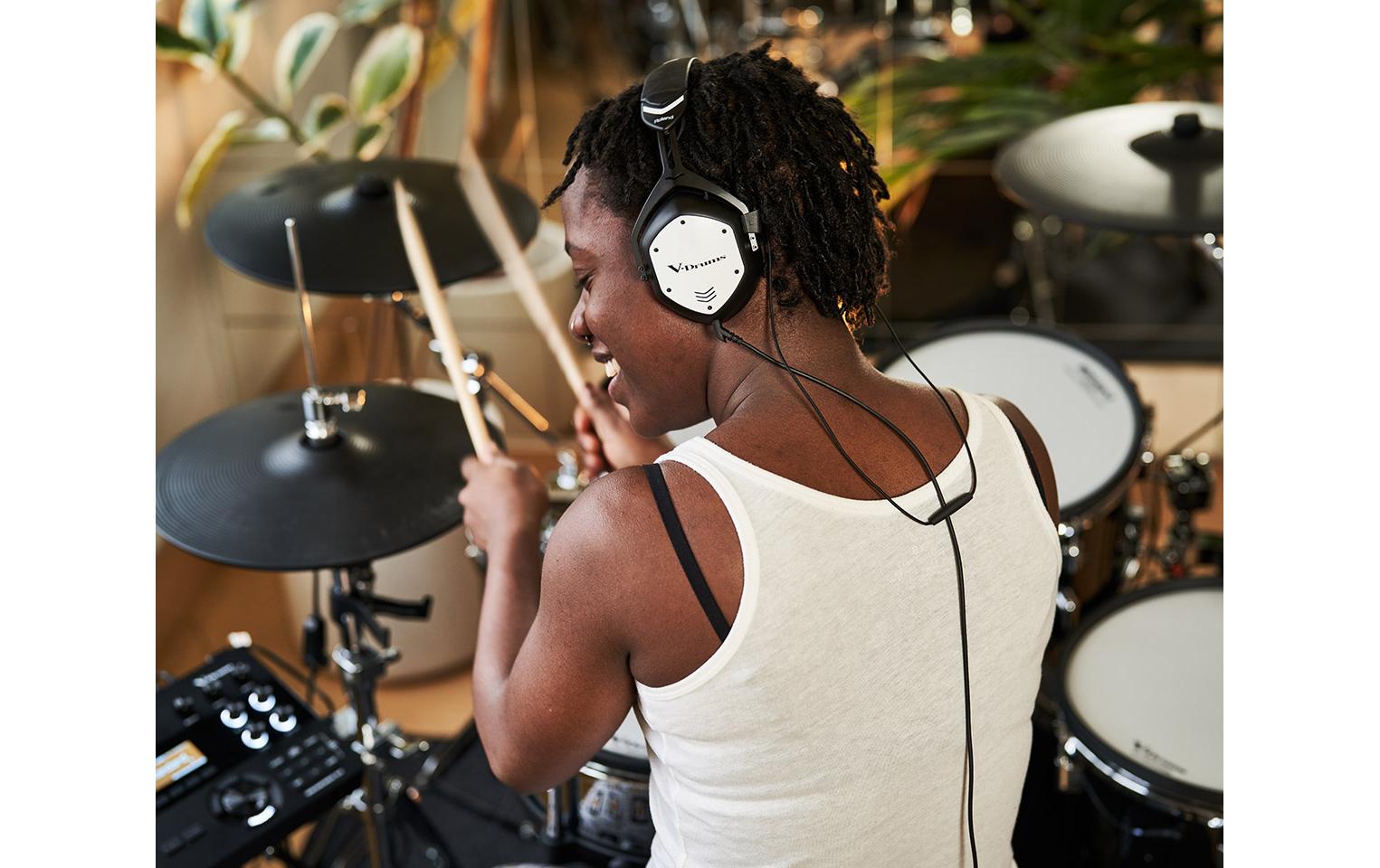 Roland VMH-D1 – Over-Ear Studiokopfhörer – geschlossen, 3,5 mm – schwarz, 32 Ω
