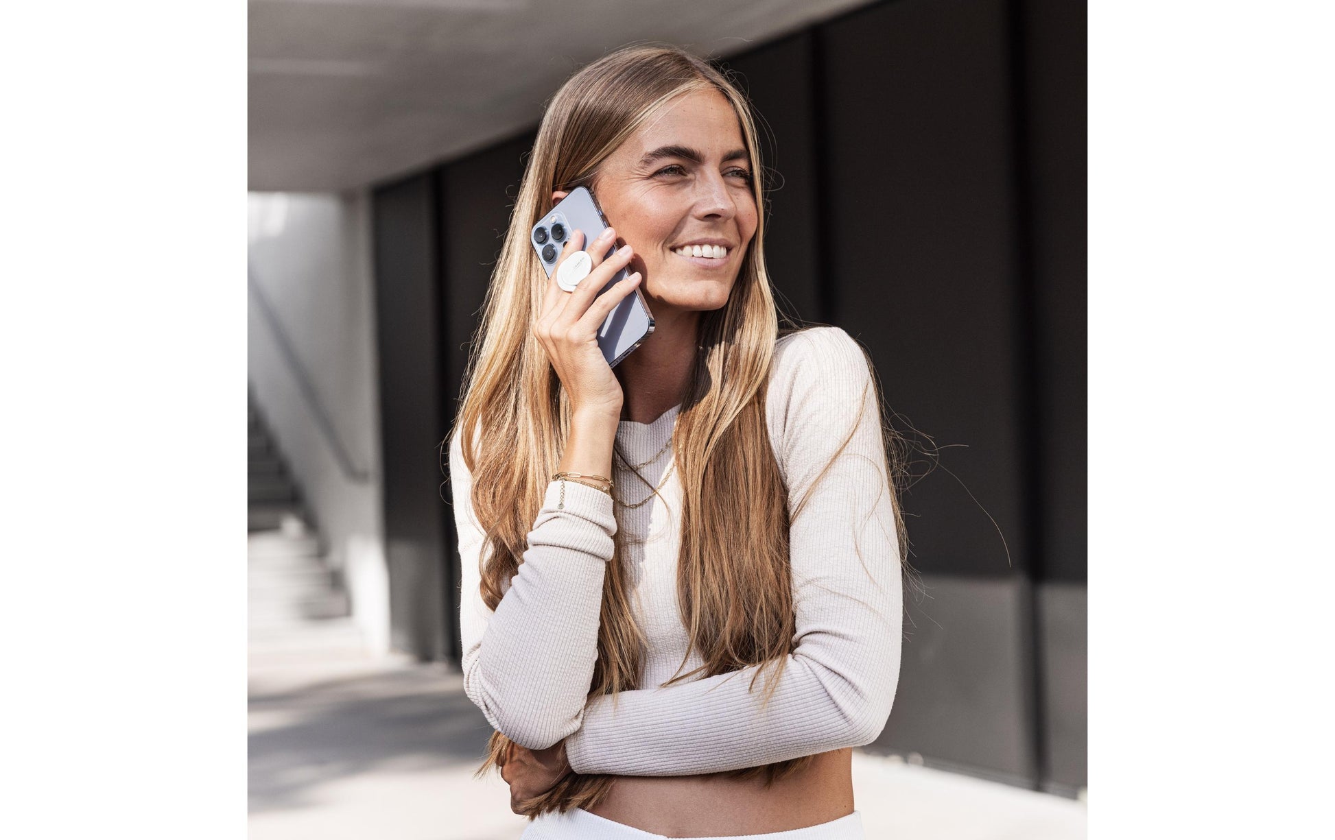 Vonmählen Backflip Mag – Smartphone-Griff – magnetisch (MagSafe) – für MagSafe-kompatible Smartphones – Schwarz