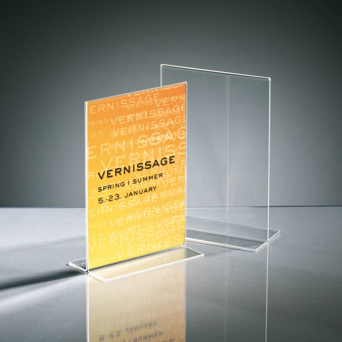 Sigel Tischaufsteller – für A5 hoch, transparent, Kunststoff, 150×53×215 mm