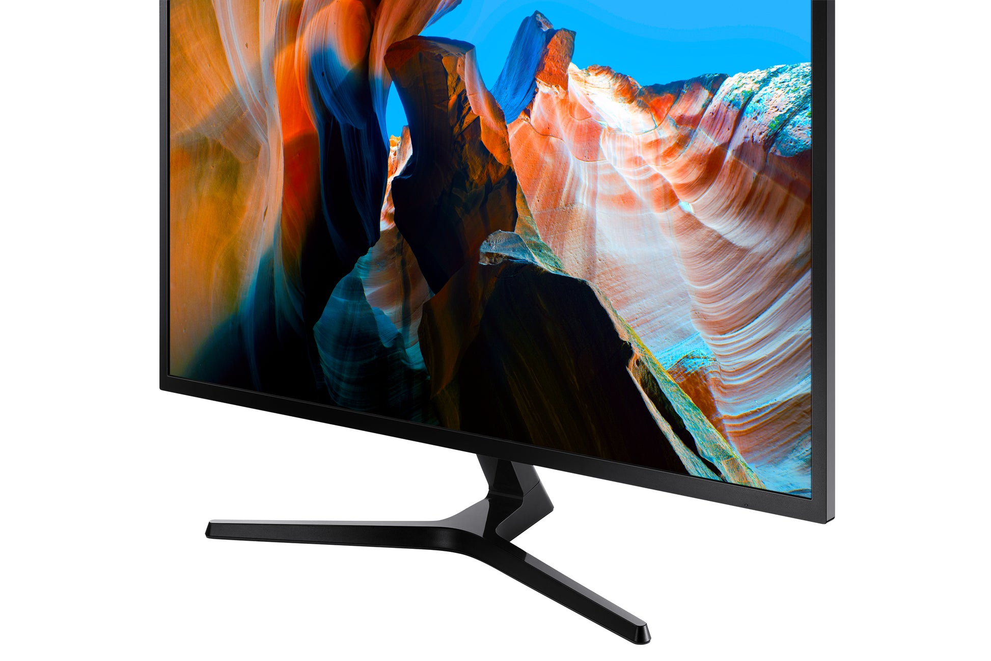 Samsung U32J590U – Monitor, 31,5" 3840 × 2160 (UHD 4K), VA, 60 Hz, 270 cd/m², FreeSync, VESA 100 × 100, Grau
