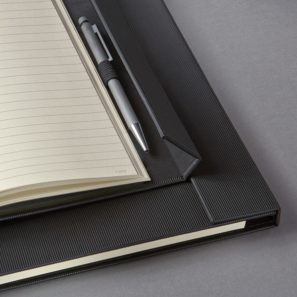 Sigel Notizbuch A4, kariert, Fadenheftung, 194 Seiten, 80 g/m² – schwarz