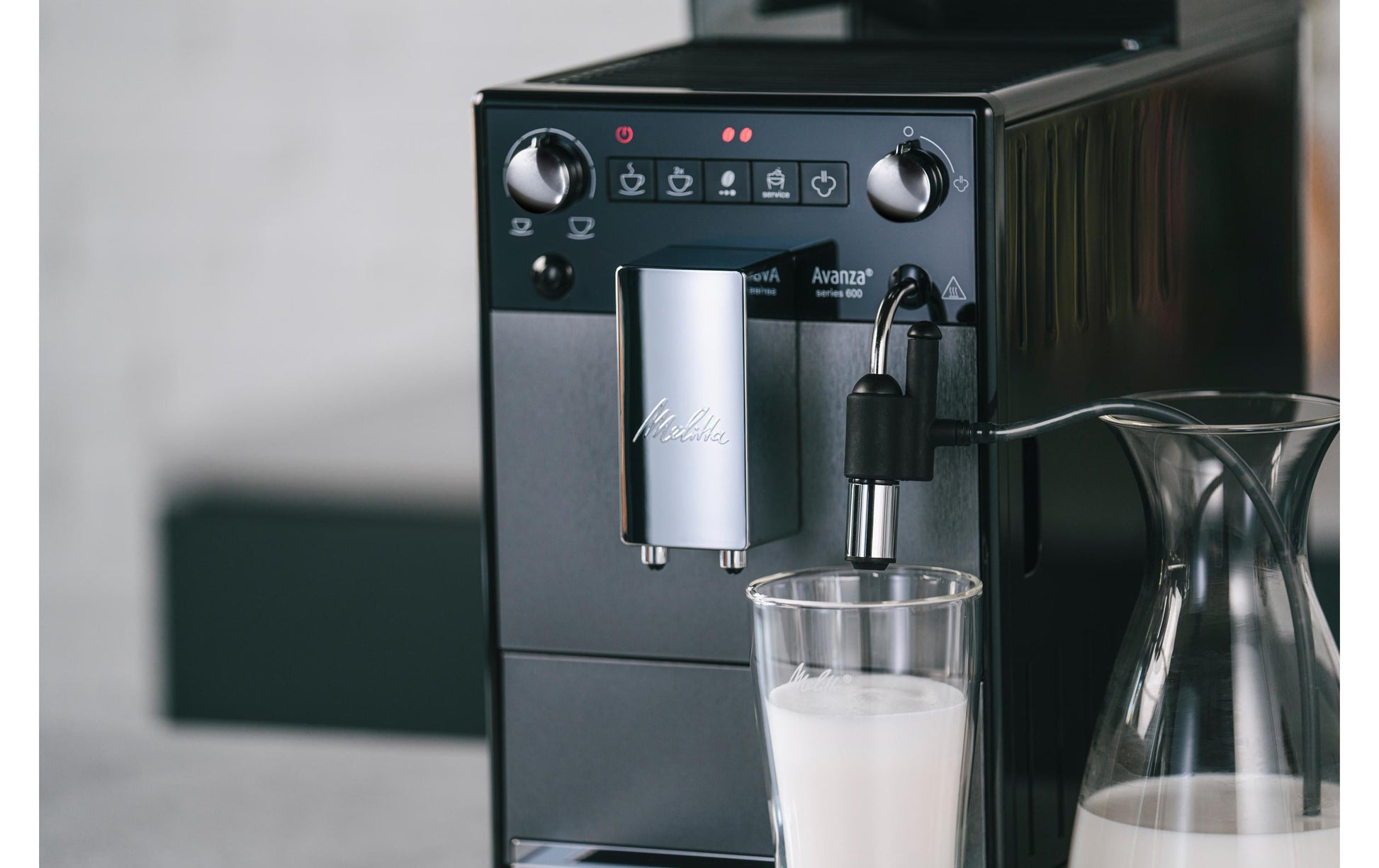 Melitta Avanza Kaffeevollautomat – 15 bar, 1,5 l, 250 g, 10 Tassen, Edelstahl