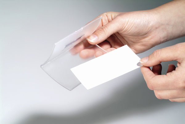 Durable Namensschild ClickFold mit Magnet – 90 × 54 mm, Kunststoff, transparent, 10 Stk.