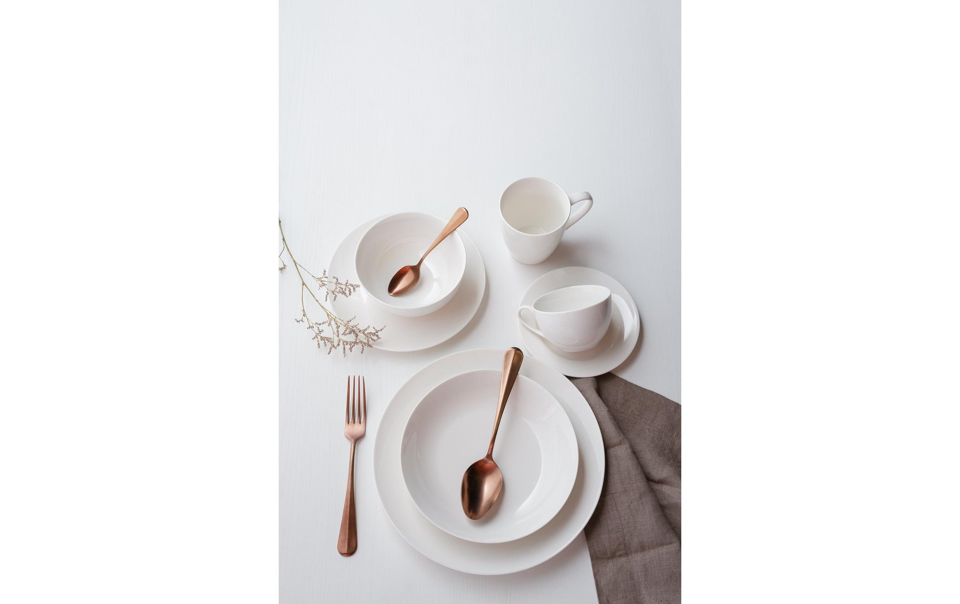 Sola Speise-Service Flow – Set 28-teilig, Ø 20 cm, Porzellan, Weiss, spülmaschinenfest, mikrowellengeeignet