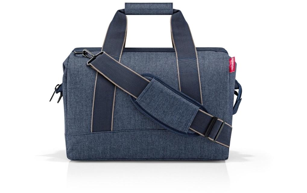Reisenthel Umhängetasche Allrounder M – 18 l, Polyester, Herringbone Dunkelblau, 43 × 24 × 33,5 cm