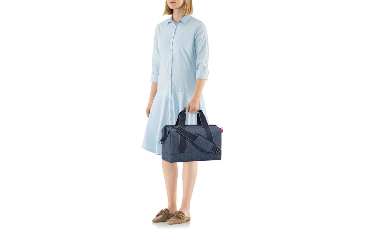 Reisenthel Umhängetasche Allrounder M – 18 l, Polyester, Herringbone Dunkelblau, 43 × 24 × 33,5 cm