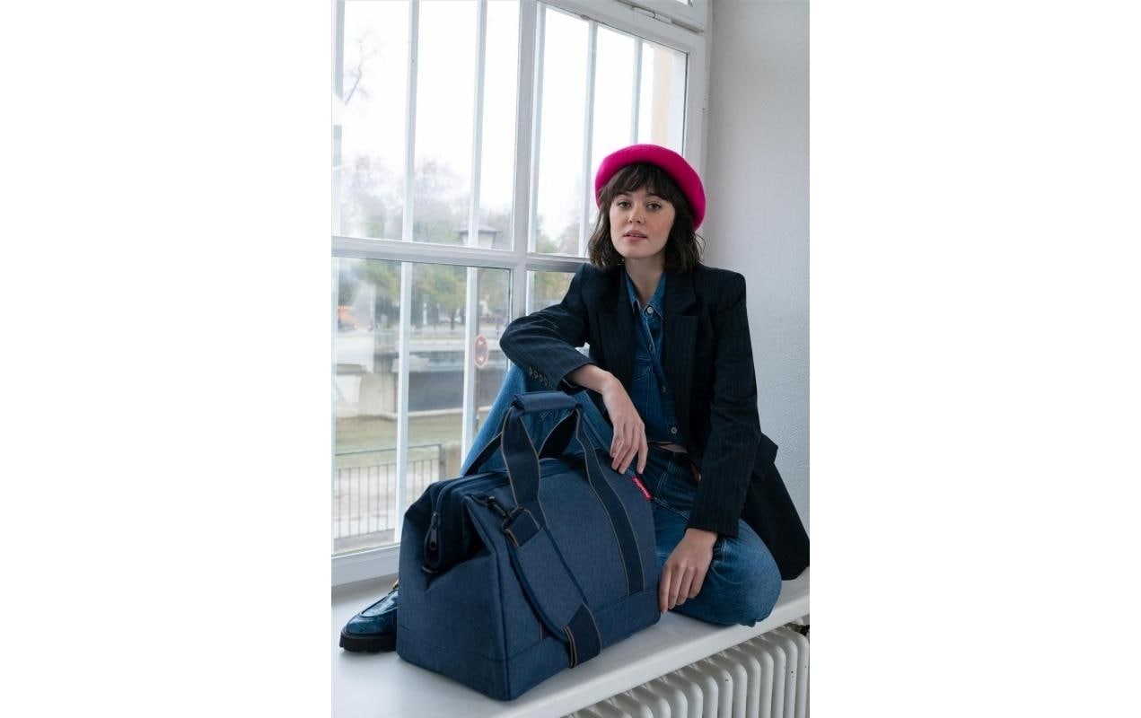 Reisenthel Umhängetasche Allrounder M – 18 l, Polyester, Herringbone Dunkelblau, 43 × 24 × 33,5 cm