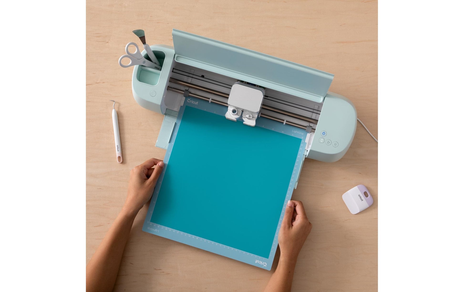 Cricut Aufbügelfolie glänzend – türkis/hellblau – 30 × 60 cm – für Cricut Schneideplotter