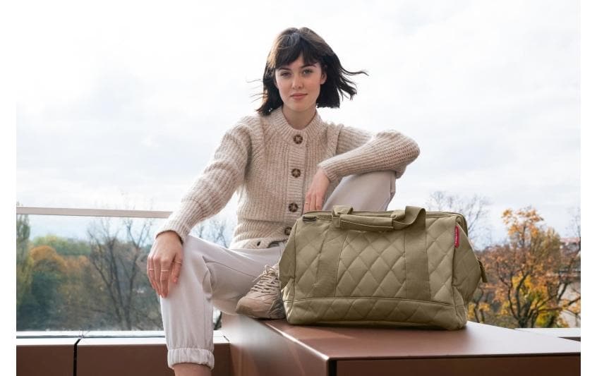 Reisenthel Umhängetasche Allrounder M – 18 l, Polyester, Rhombus Olive