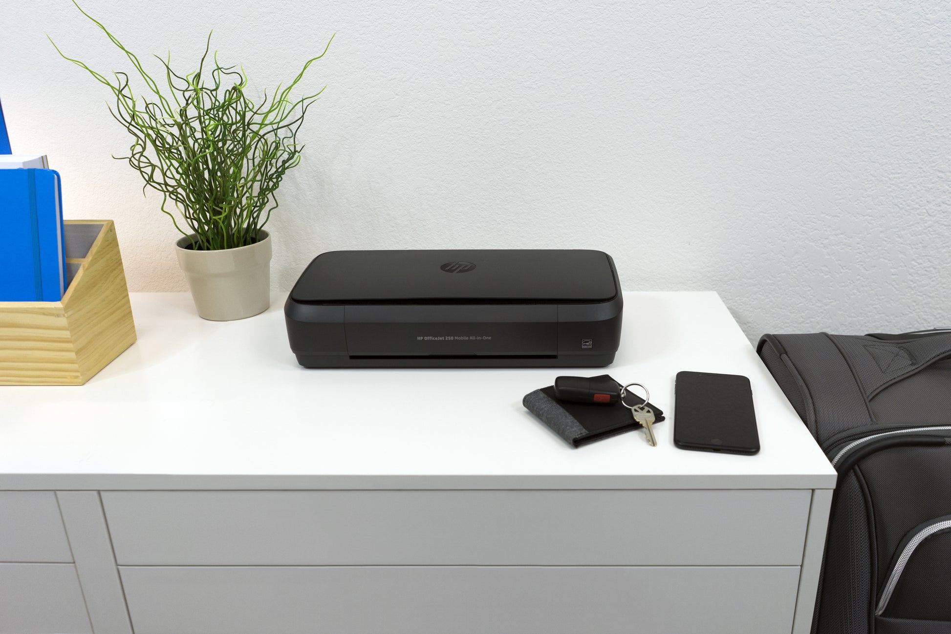 HP OfficeJet 250 Mobile – Farbiges Tintenstrahl-MFP A4, 3-in-1 – USB/WLAN – Duplex, ADF – 10 ppm S/W
