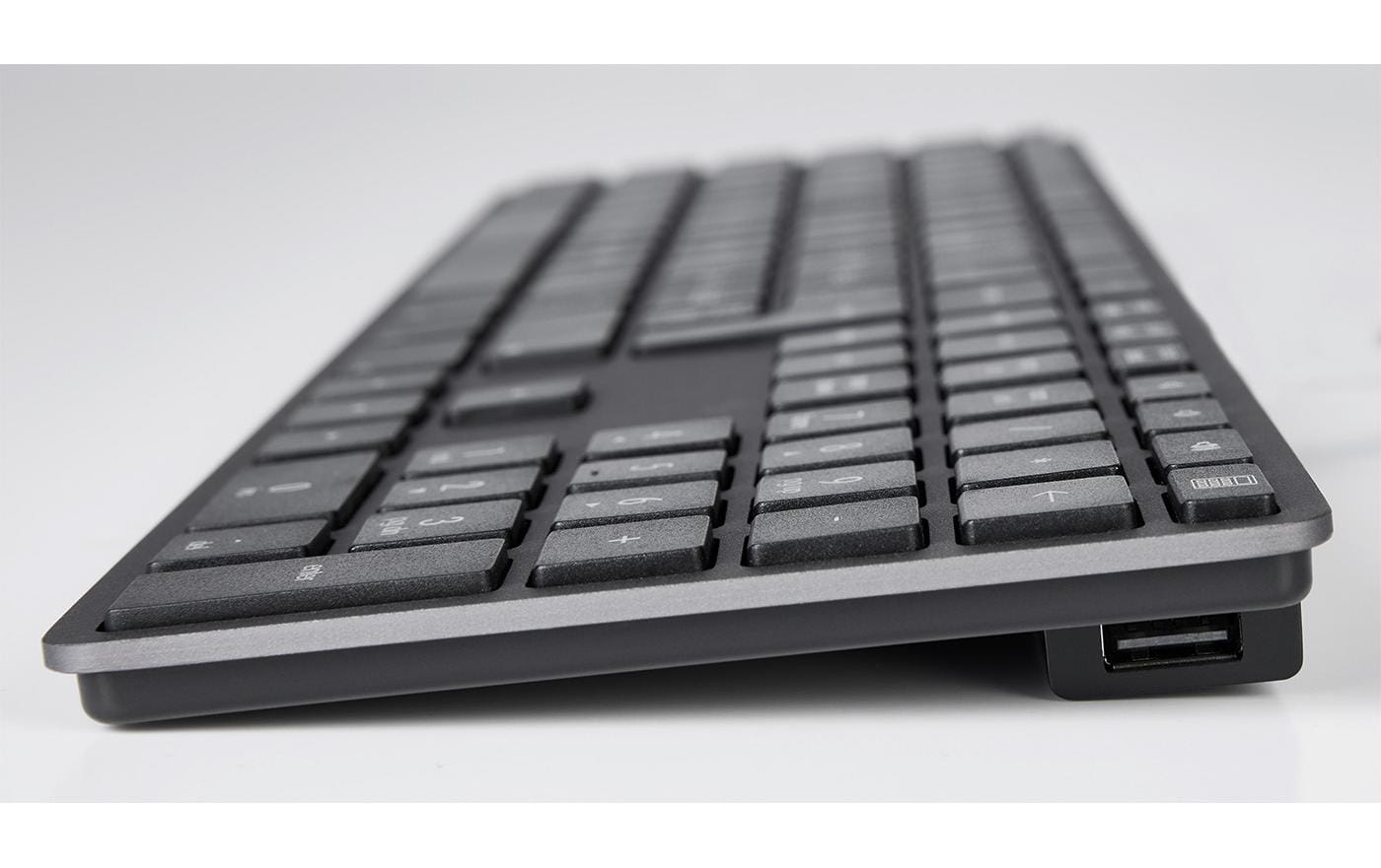 LMP KB-3421 – Tastatur, kabelgebunden (USB-A), CH-Layout (DE-CH), Fullsize (mit Ziffernblock) – für Windows