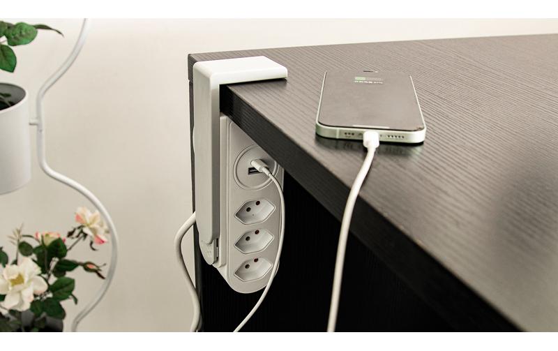 Steffen Tischsteckdosenleiste, 3×T13, 1×USB‑A 12 W + 1×USB‑C 17 W, 1,5 m, ohne Schalter – weiss