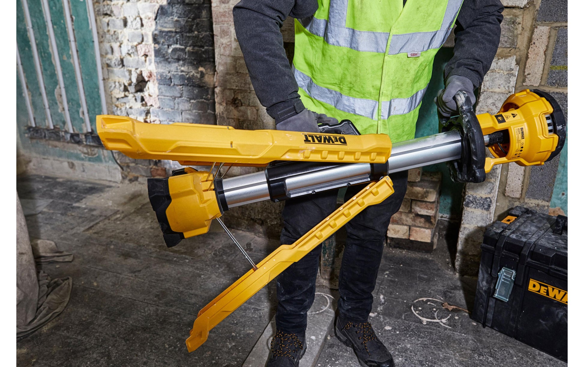 DeWalt Strahler – 3000 lm, 18 V Akku, 20 cm – Schwarz