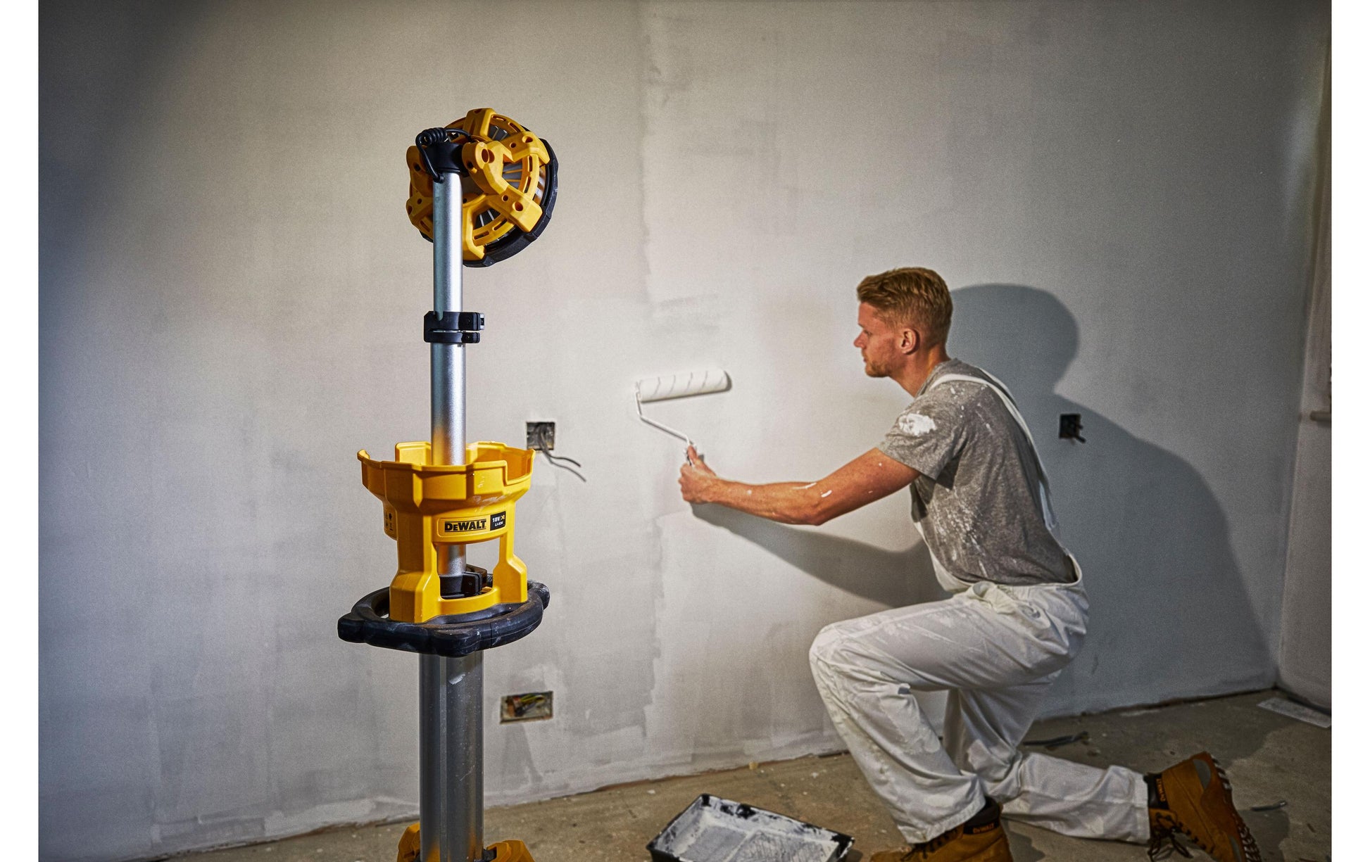 DeWalt Strahler – 3000 lm, 18 V Akku, 20 cm – Schwarz