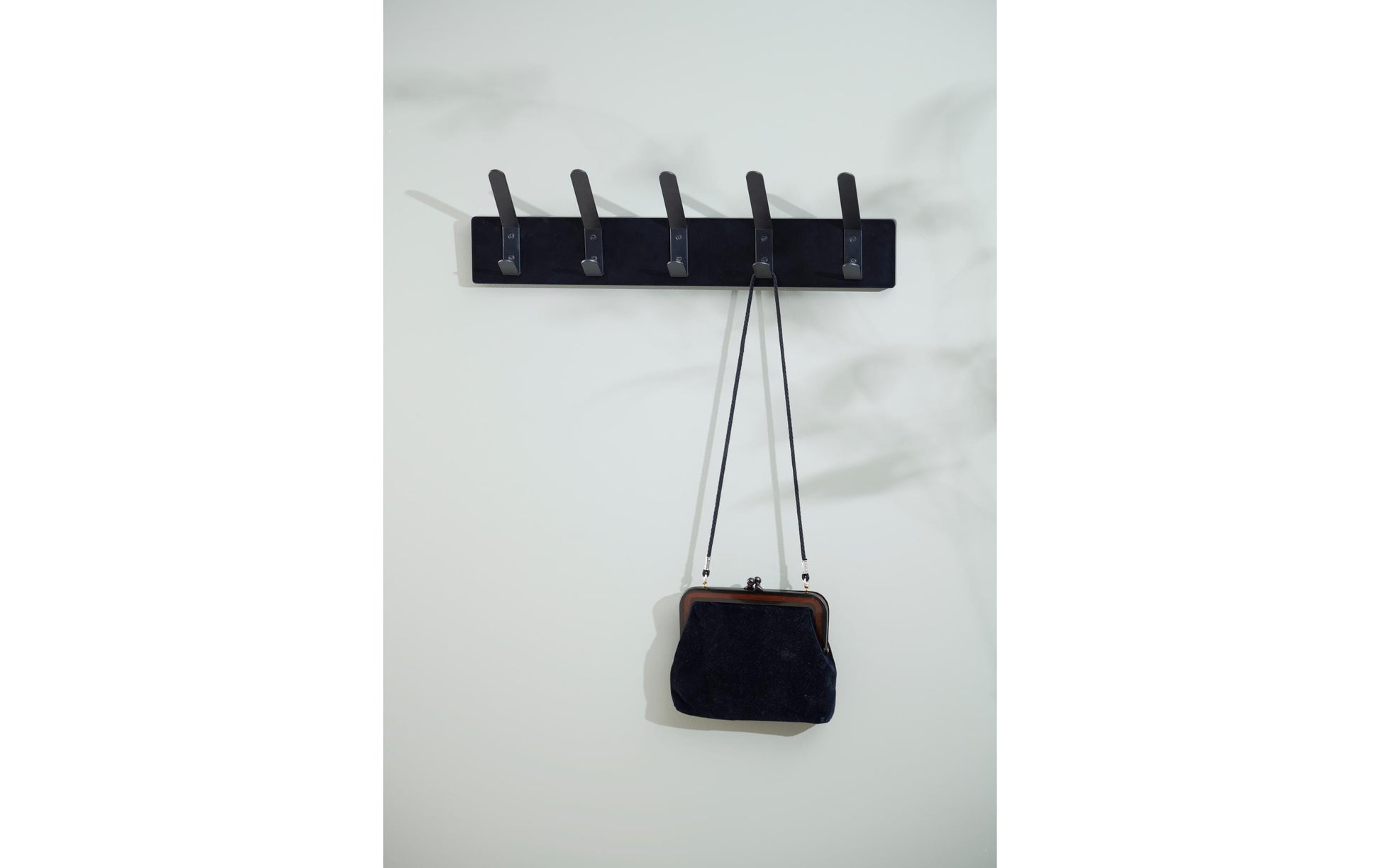 Schou Wandgarderobe – MDF/Metall, Schwarz, 50 × 7,5 × 13,5 cm